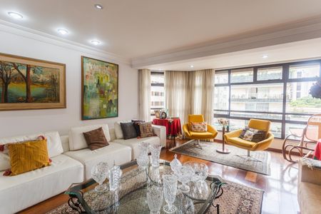 Apartamento para alugar com 200m², 4 quartos e 3 vagas Apartamento para alugar com 200m², 4 quartos e 3 vagasSala 1