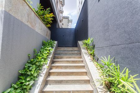 Apartamento para alugar com 200m², 4 quartos e 3 vagas Apartamento para alugar com 200m², 4 quartos e 3 vagasHall de entrada