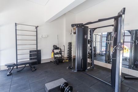 Apartamento para alugar com 200m², 4 quartos e 3 vagas Apartamento para alugar com 200m², 4 quartos e 3 vagasÁrea comum - Academia