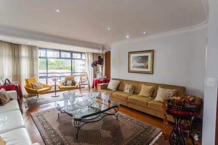 Sala 1 de apartamento para alugar com 4 quartos, 200m² em Lourdes, Belo Horizonte
