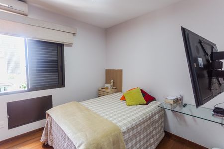 Apartamento para alugar com 200m², 4 quartos e 3 vagas Apartamento para alugar com 200m², 4 quartos e 3 vagasQuarto 3