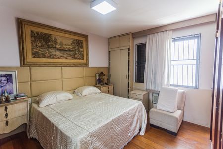 Apartamento para alugar com 200m², 4 quartos e 3 vagas Apartamento para alugar com 200m², 4 quartos e 3 vagasSuíte 1