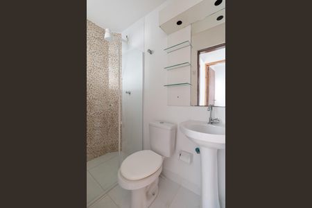 Banheiro de apartamento à venda com 1 quarto, 30m² em Penha de França, São Paulo