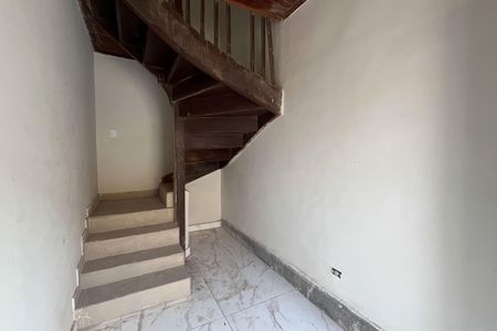 Sala de casa para alugar com 2 quartos, 80m² em Macuco, Santos