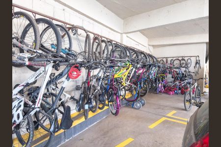 Apartamento à venda com 100m², 2 quartos e 1 vaga Apartamento à venda com 100m², 2 quartos e 1 vagaBicicletário