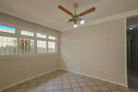Sala de casa para alugar com 4 quartos, 200m² em Jardim Santa Maria, Guarujá