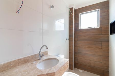 Banheiro de apartamento para alugar com 1 quarto, 32m² em Água Fria, São Paulo