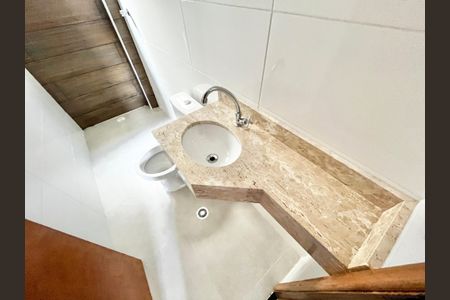 Apartamento para alugar com 39m², 2 quartos e sem vagaBanheiro