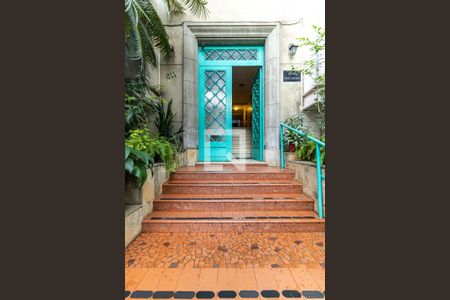 Apartamento para alugar com 69m², 2 quartos e sem vaga Apartamento para alugar com 69m², 2 quartos e sem vagaFachada