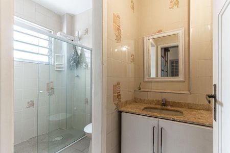 Apartamento para alugar com 69m², 2 quartos e sem vaga Apartamento para alugar com 69m², 2 quartos e sem vagaBanheiro