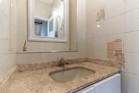 Apartamento para alugar com 69m², 2 quartos e sem vaga Apartamento para alugar com 69m², 2 quartos e sem vagaBanheiro