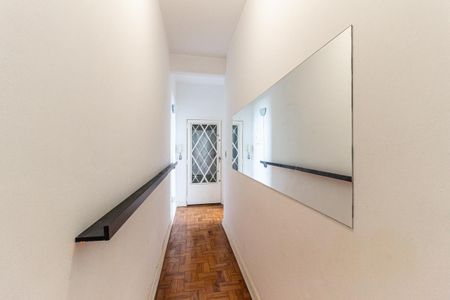Apartamento para alugar com 69m², 2 quartos e sem vaga Apartamento para alugar com 69m², 2 quartos e sem vagaCorredor