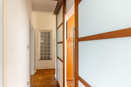 Apartamento para alugar com 69m², 2 quartos e sem vaga Apartamento para alugar com 69m², 2 quartos e sem vagaCorredor