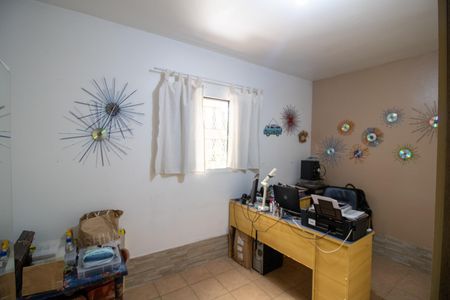 Casa à venda com 100m², 3 quartos e 15 vagas Casa à venda com 100m², 3 quartos e 15 vagasQuarto 2