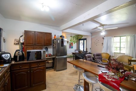 Cozinha de casa à venda com 3 quartos, 100m² em Vila Nova, Porto Alegre