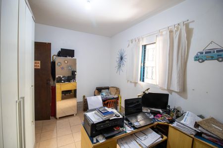 Casa à venda com 100m², 3 quartos e 15 vagas Casa à venda com 100m², 3 quartos e 15 vagasQuarto 2