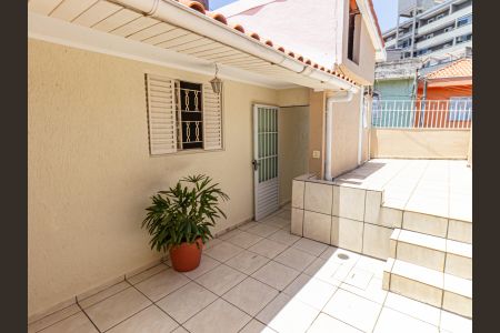 Casa para alugar com 240m², 3 quartos e 1 vaga Casa para alugar com 240m², 3 quartos e 1 vagaÁrea de Serviço e Quintal
