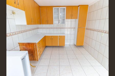 Casa para alugar com 240m², 3 quartos e 1 vaga Casa para alugar com 240m², 3 quartos e 1 vagaCasa 2 - Cozinha