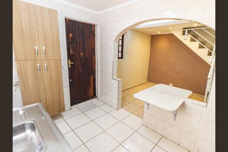 Casa para alugar com 240m², 3 quartos e 1 vaga Casa para alugar com 240m², 3 quartos e 1 vagaCozinha