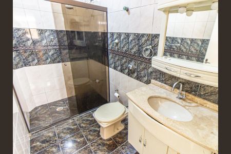 Casa para alugar com 240m², 3 quartos e 1 vaga Casa para alugar com 240m², 3 quartos e 1 vagaCasa 2 - Banheiro