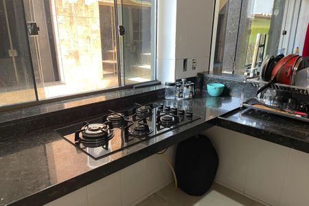 Cozinha de casa para alugar com 2 quartos, 50m² em Vila Leopoldina, Duque de Caxias