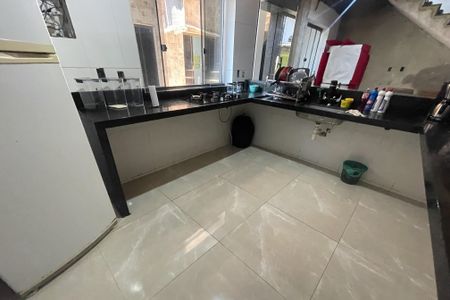 Cozinha de casa para alugar com 2 quartos, 50m² em Vila Leopoldina, Duque de Caxias