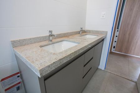 Apartamento para alugar com 117m², 3 quartos e 2 vagas Apartamento para alugar com 117m², 3 quartos e 2 vagasBanheiro da Suite 1