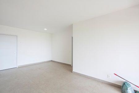 Apartamento para alugar com 117m², 3 quartos e 2 vagas Apartamento para alugar com 117m², 3 quartos e 2 vagasSala