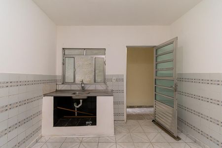 Cozinha de casa para alugar com 1 quarto, 40m² em Jardim Sapopemba, São Paulo