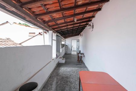 Casa à venda com 300m², 4 quartos e 2 vagasVaranda