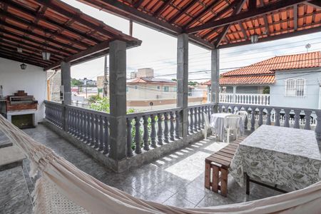 Casa à venda com 300m², 4 quartos e 2 vagasVaranda