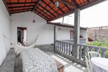 Casa à venda com 300m², 4 quartos e 2 vagasVaranda