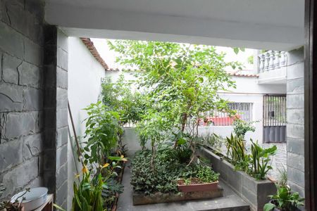 Sala 1 - Vista de casa à venda com 4 quartos, 300m² em Conjunto Celso Machado, Belo Horizonte