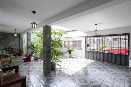 Casa à venda com 300m², 4 quartos e 2 vagasGaragem