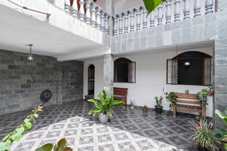 Casa à venda com 300m², 4 quartos e 2 vagasEntrada