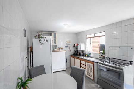 Casa à venda com 300m², 4 quartos e 2 vagasCozinha