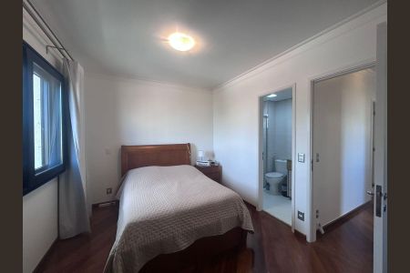 Apartamento à venda com 81m², 2 quartos e 2 vagas Apartamento à venda com 81m², 2 quartos e 2 vagasQuarto 1 - Suíte