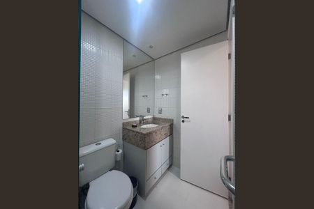 Apartamento à venda com 81m², 2 quartos e 2 vagas Apartamento à venda com 81m², 2 quartos e 2 vagasBanheiro Suíte