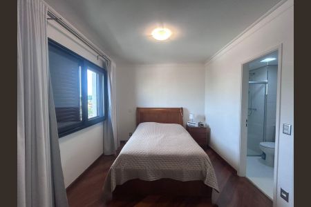 Apartamento à venda com 81m², 2 quartos e 2 vagas Apartamento à venda com 81m², 2 quartos e 2 vagasQuarto 1 - Suíte