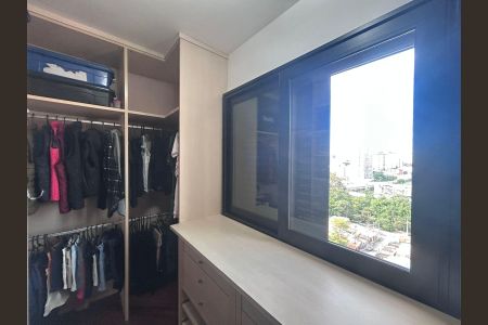 Apartamento à venda com 81m², 2 quartos e 2 vagas Apartamento à venda com 81m², 2 quartos e 2 vagasCloset Quarto 1 - Suíte