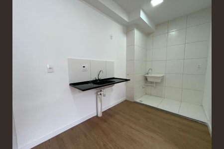 Apartamento para alugar com 35m², 2 quartos e sem vaga Apartamento para alugar com 35m², 2 quartos e sem vagaCozinha e Área de Serviço
