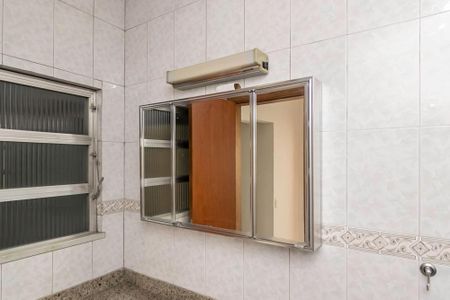 Casa à venda com 240m², 4 quartos e 1 vagaCasa 08 - Banheiro