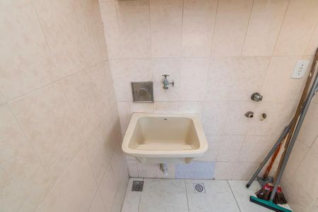 Casa à venda com 240m², 4 quartos e 1 vagaSobrado - Área de serviço