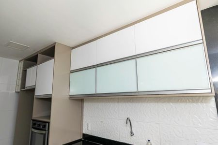 Casa à venda com 240m², 4 quartos e 1 vagaCasa 08 - Cozinha