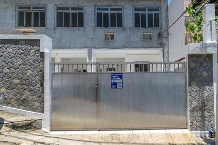 Casa à venda com 240m², 4 quartos e 1 vagaFachada