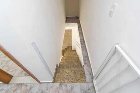 Casa à venda com 240m², 4 quartos e 1 vagaCasa 08 - Hall do 2º andar