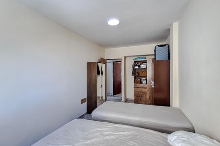 Apartamento à venda com 76m², 2 quartos e 1 vagaQuarto 2