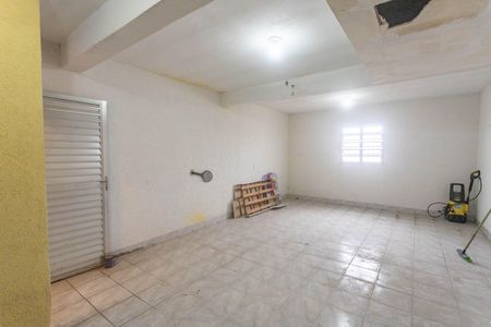 Casa à venda com 300m², 4 quartos e 2 vagasPorão 