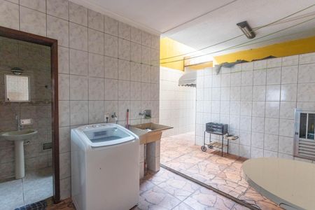 Casa à venda com 300m², 4 quartos e 2 vagasÁrea de serviço