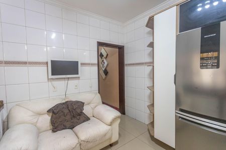 Casa à venda com 300m², 4 quartos e 2 vagasCozinha 